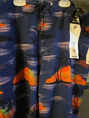 Hurley Men’s Navy & Orange Tropical Sunset Board Shorts Size 30